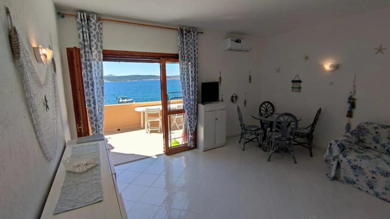 Appartamento Oltremare vista mare La Maddalena