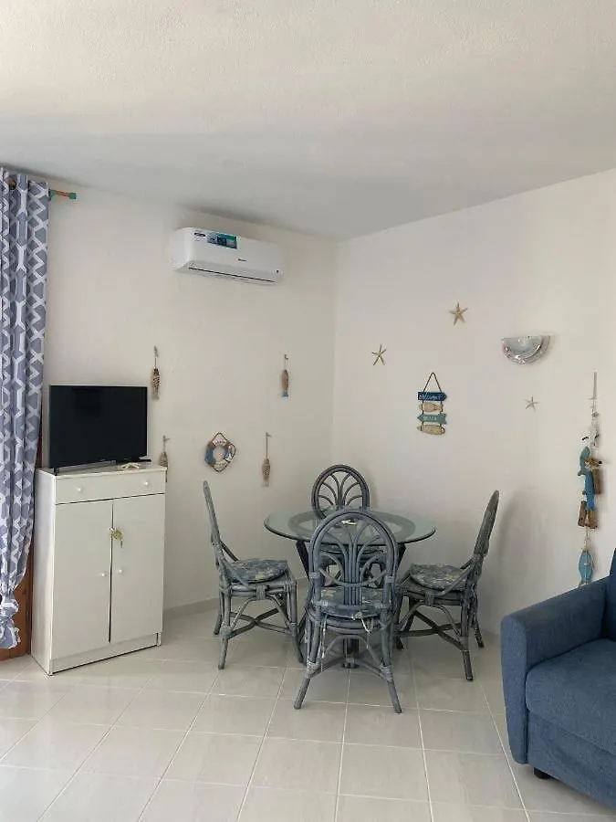 Appartamento Oltremare vista mare La Maddalena